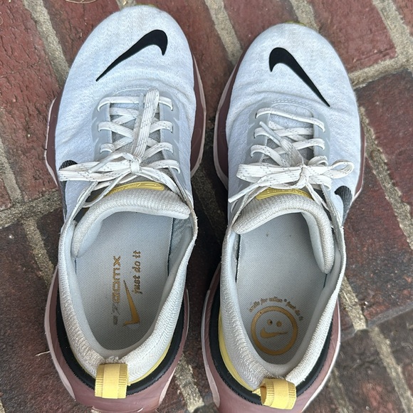 Women’s Nike invincible 3 size 9.5 - Picture 5 of 11